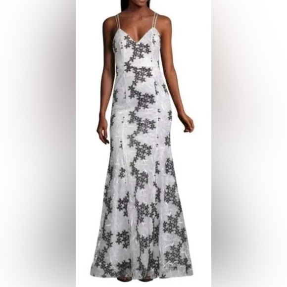 My Michelle Embroidered Floral Maxi Dress Black White Size 3 NWT $200 MSRP - Picture 1 of 8